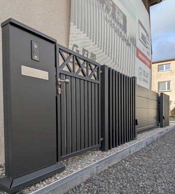 Słupki Multimedialne