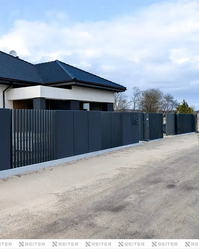 35 lebork ogrodzenie nowoczesne z elkami pionowe pelne