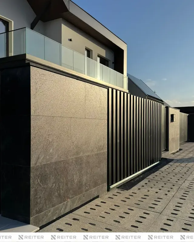 44 gdynia wiczlino ogrodzenie nowoczesne metalowe pionowe grzebieniowe